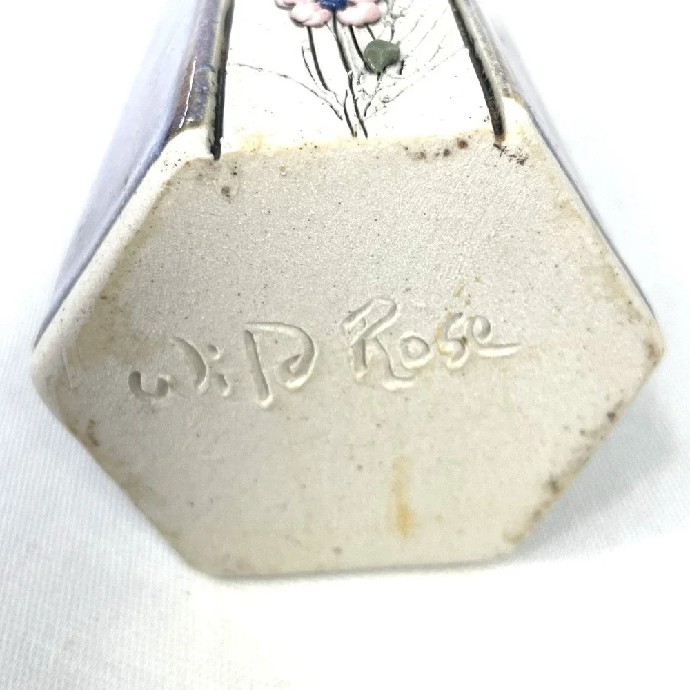 Donna Roberts Wild Rose Montana Pottery Bud Vase Wall‎ Pocket Iridescent Floral